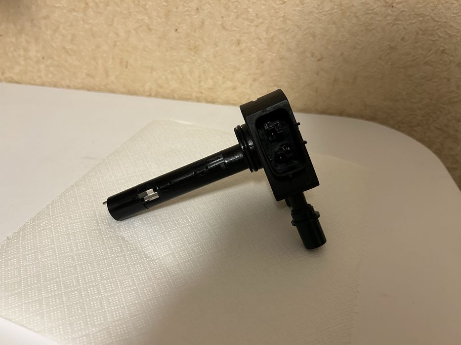 Сенсор (датчик) паливного фільтра Nissan 16400-4EA1B