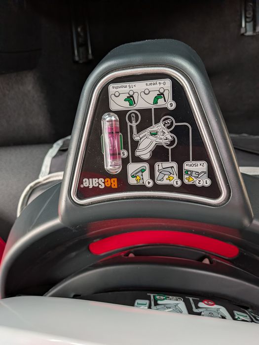 Cadeira auto BeSafe Izi Turn B i Size rotativa ISOFIX  c/ Redutores