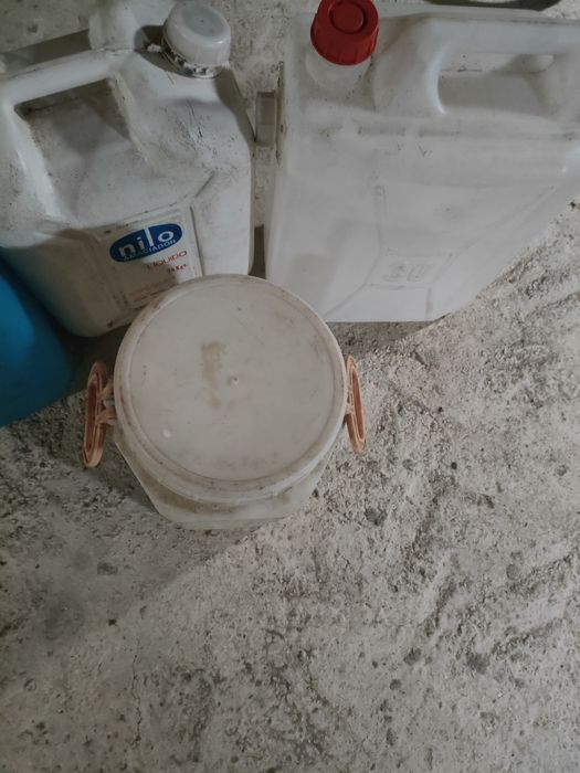 Bidões 20 a 30 litros
