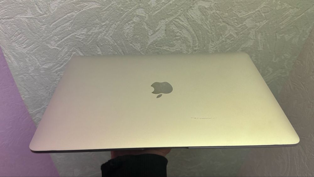 Apple macbook air i5 2020 16gb ram