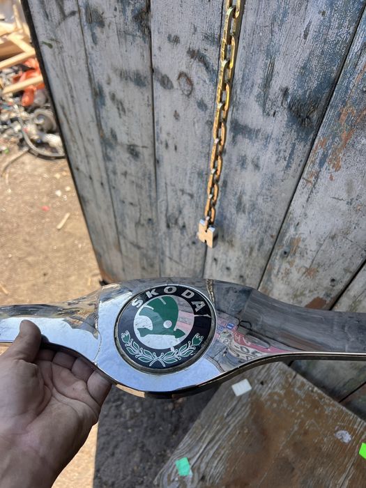 Молдинг решетки Skoda Yeti шкода йети хромовая накладка