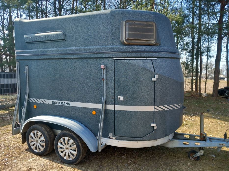 Przyczepa do przewozu zwierząt bõckmann