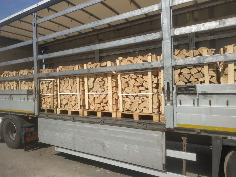 Дрова бук колоті 33см від 3200 до 3700 грн.