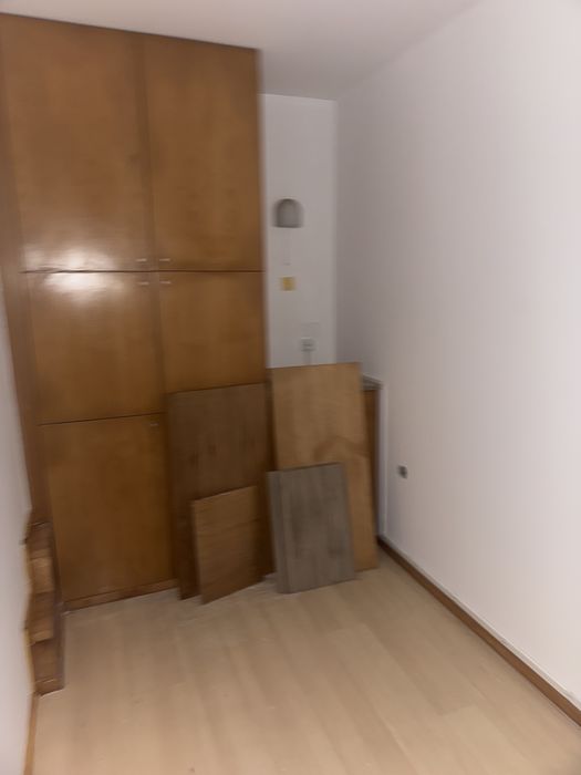 Escritorio em espaco partilhado