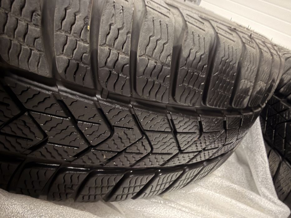 Koła zimowe Pirelli + Felgi 18” Mercedes Oryginalne ET40