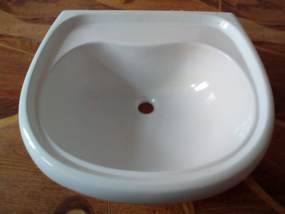 Раковина для ванної кімнати