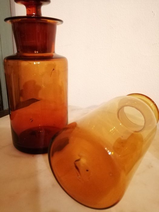Frasco Vintage Farmácia cor âmbar vidro soprado manualmente (à mão)