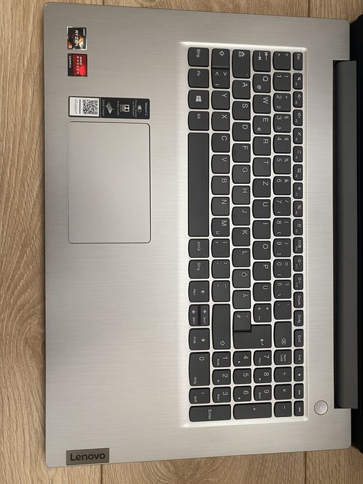 Ноутбук Lenovo IdeaPad 3 17ADA05(Ryzen 3 3250 4x2,6GHz, 4gb, SSD 256gb