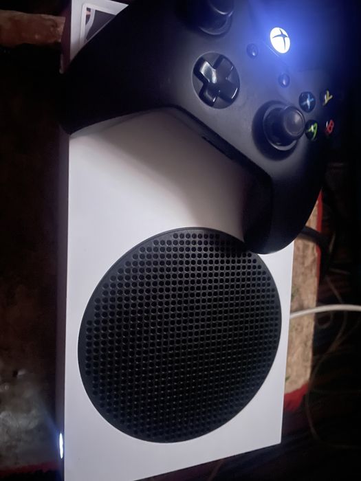 Продам xbox series s