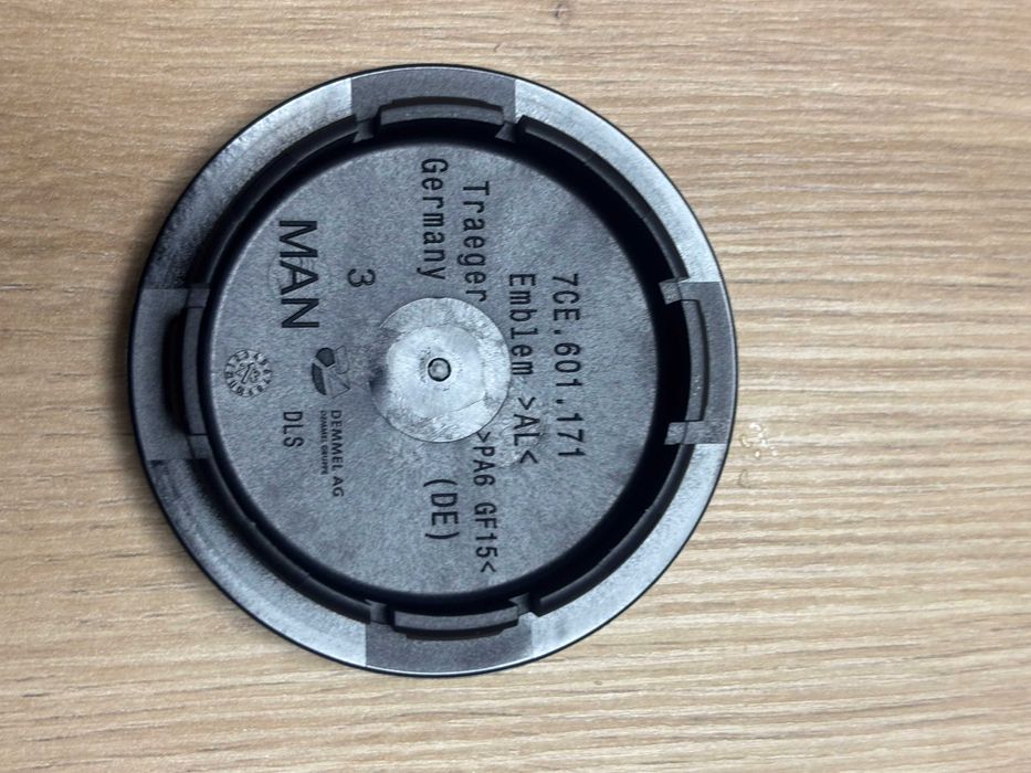 Orginalne Dekielek Kapsle Man 65mm 56mm Nowe!