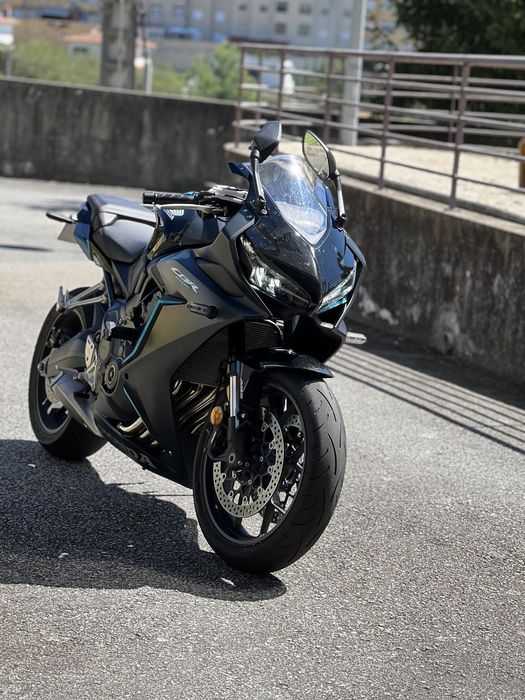 Cbr 650 r 2023 oportunidade unica