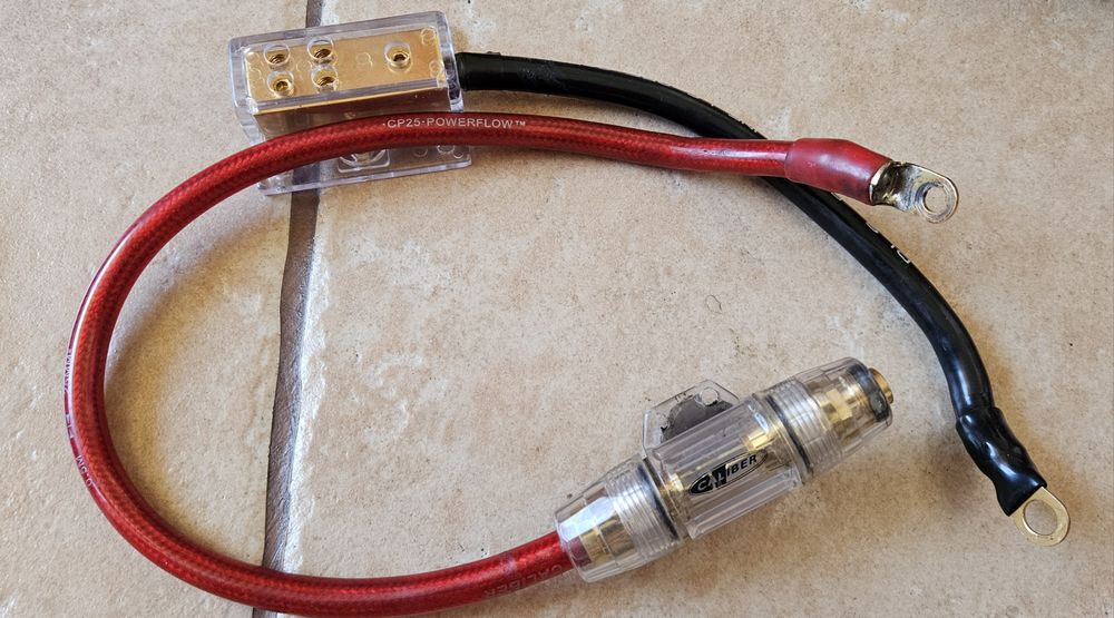 Kable sygnałowe 99,99% miedzi  Caliber, DLS średnica 25mm  zestaw.