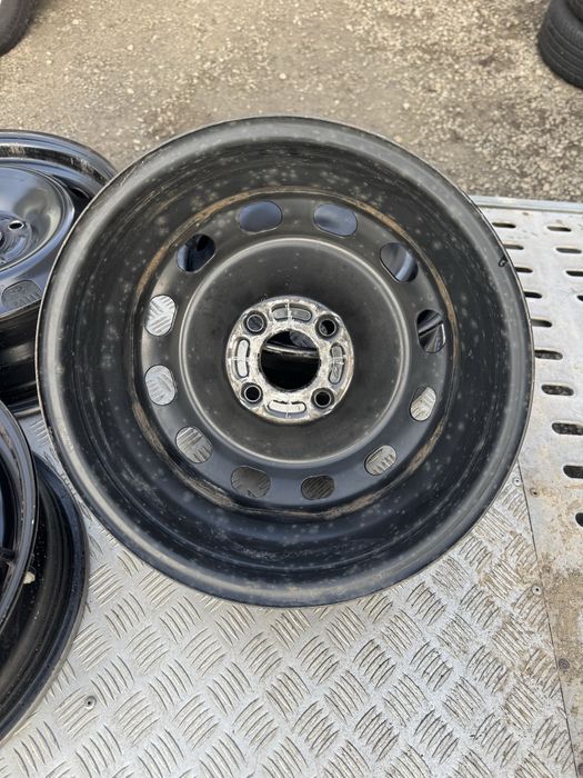 Felgi stalowe  ford 6x15 ET 37.5 czujniki cisnienia