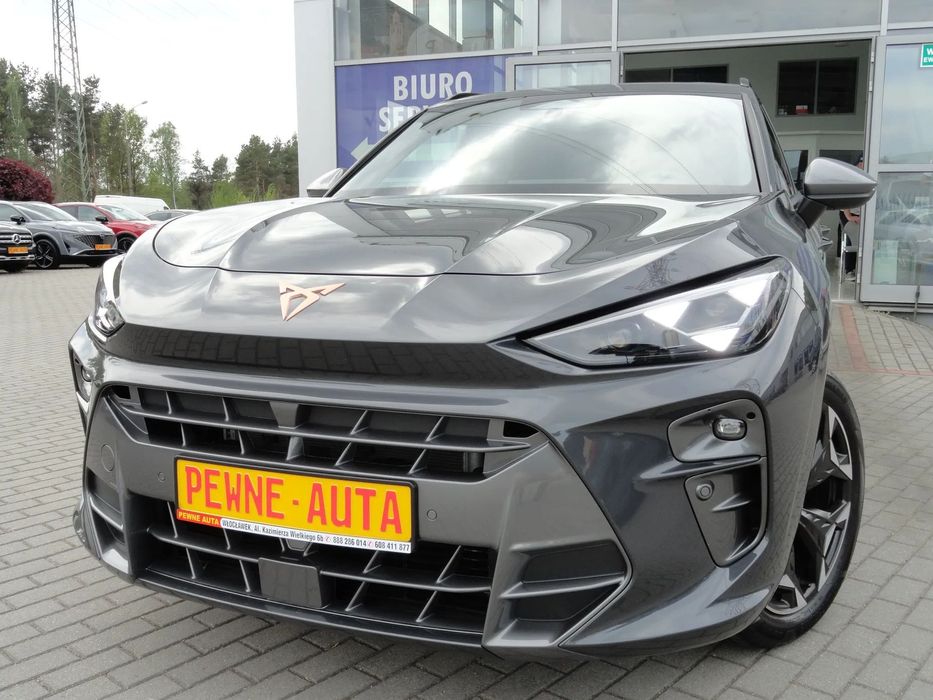 Cupra Terramar VZ 265 KM 4X4 Navi Matrix Digital Alu 19 Panorama Head Up Kamera 2025