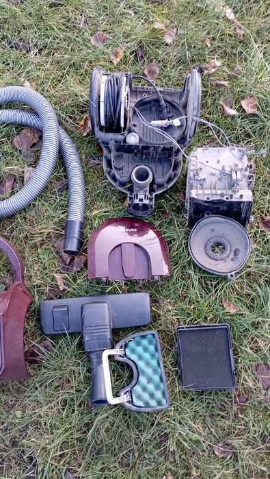 Пилисмок самсунг на запчастини.