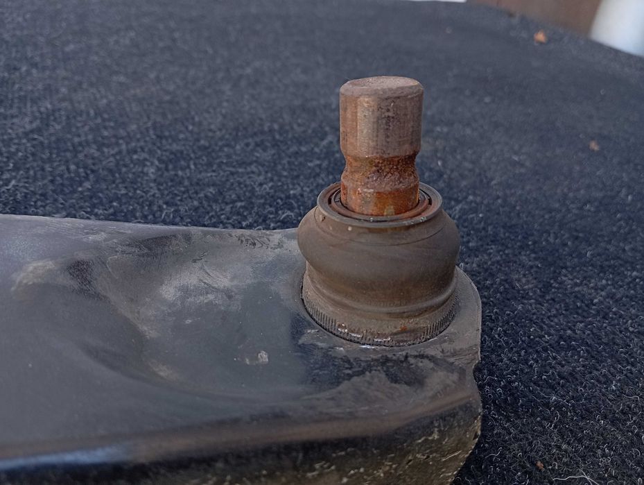 mazda cx5 kf   ричаг  Важіль  рычаг,кулак,цапфа,Оригінал в наявності