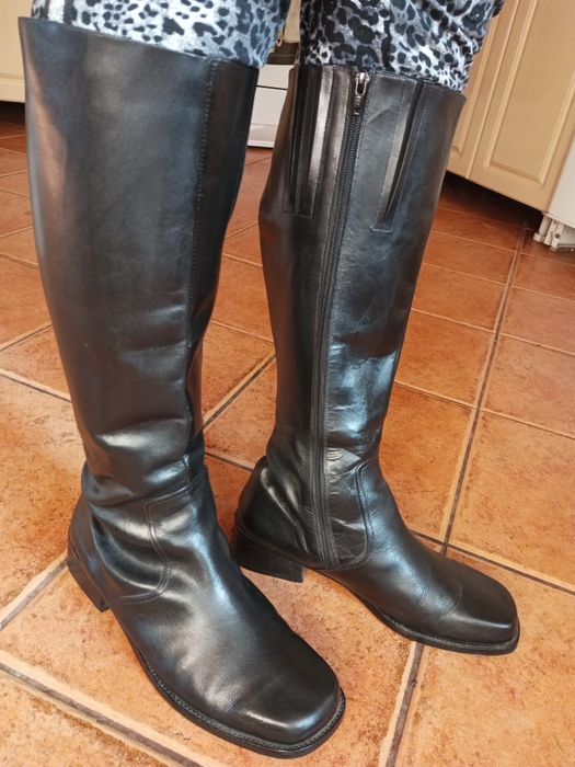 Skórzane kozaki rozmiar 43