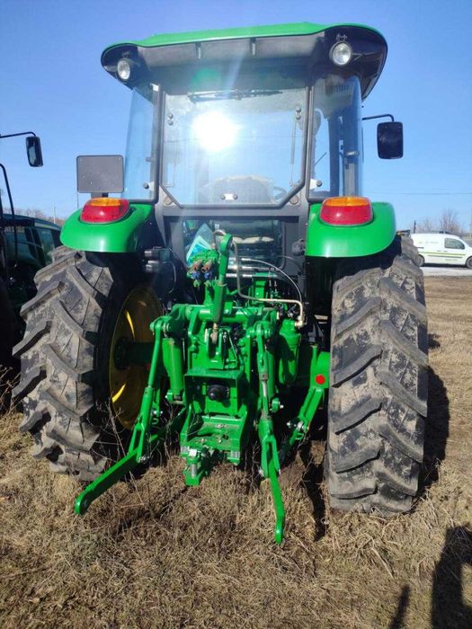 Трактори John Deere 6110В