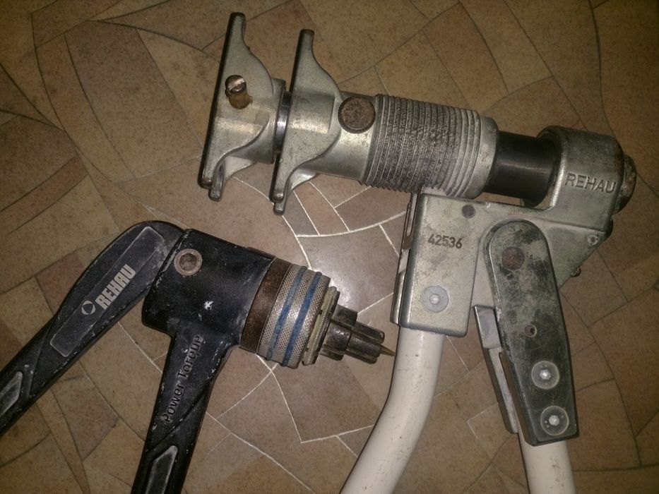 Rehau пресс инструмент для монтажа труб, оригинал