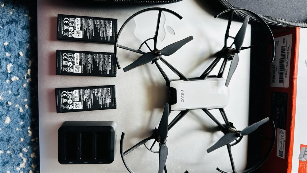 Drone DJI Tello - Boost Combo (3 Baterias + Hub + Estojo)