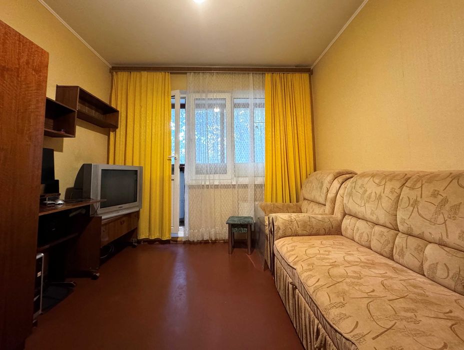 вул. Глібова 16, продам  3-кімнатну квартиру на 3/16 поверхового будинку