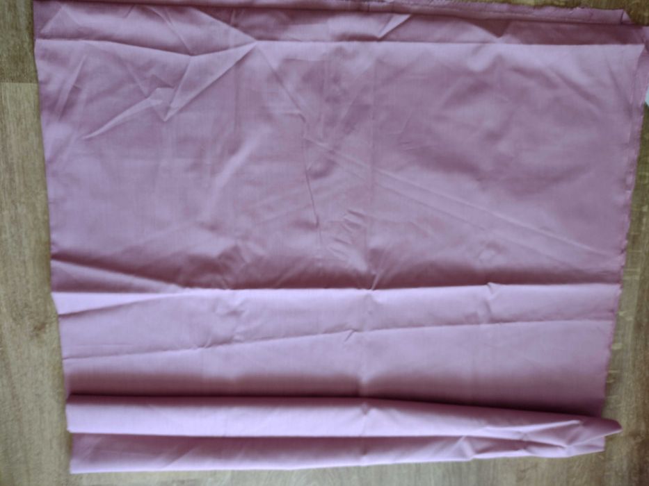 material paski czerwone