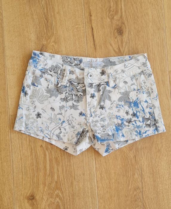 Jak nowe szorty damskie w kwiaty S