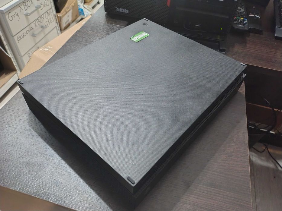 Konsola Xbox One X 1 TB czarny
