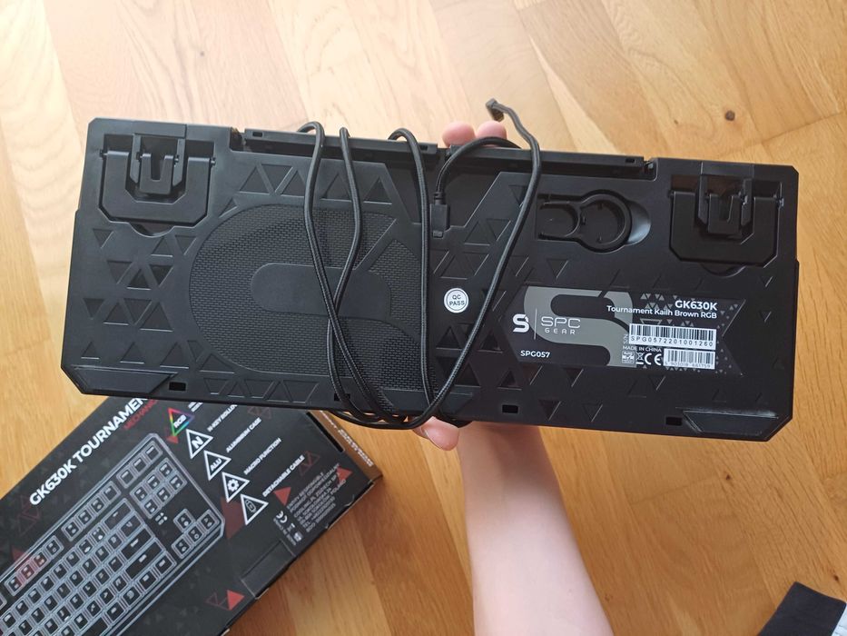 klawiatura spc gear g630k switche brązowe