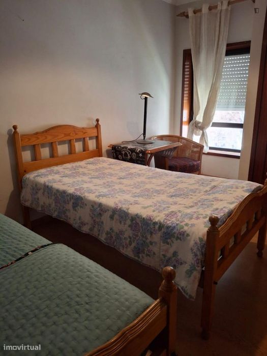 Quarto - localizado em Cidral Coimbra