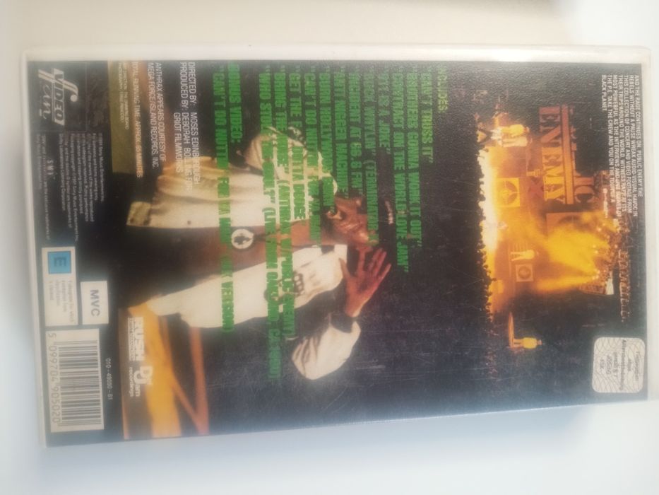 Kasety VHS RAP koncert The 2 live crew ,Public Enemy