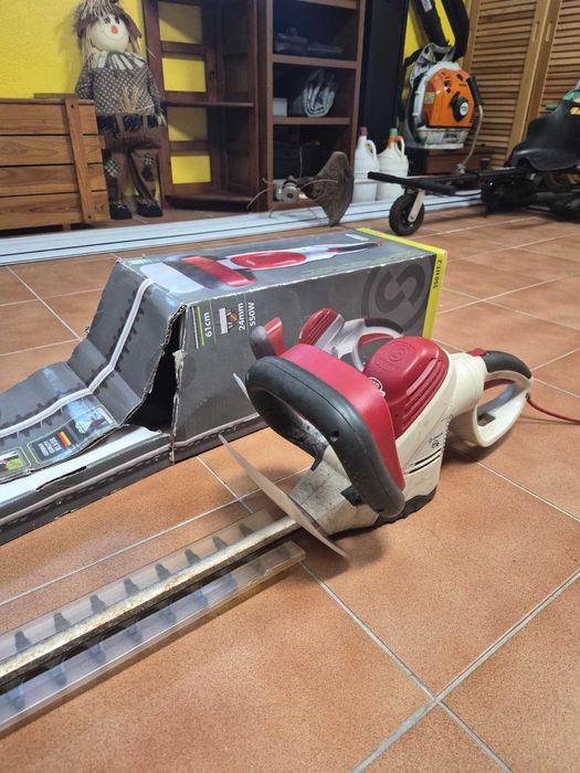 Corta-sebes elétrico Sterwins 550W 61 cm com caixa