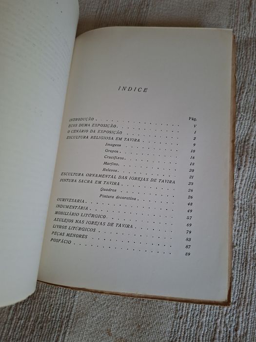 Arte Sacra em Tavira livro de 1966