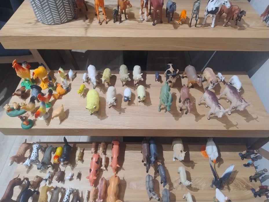 Figurki że zwierzętami