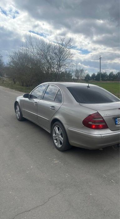 Продам мерседес W211