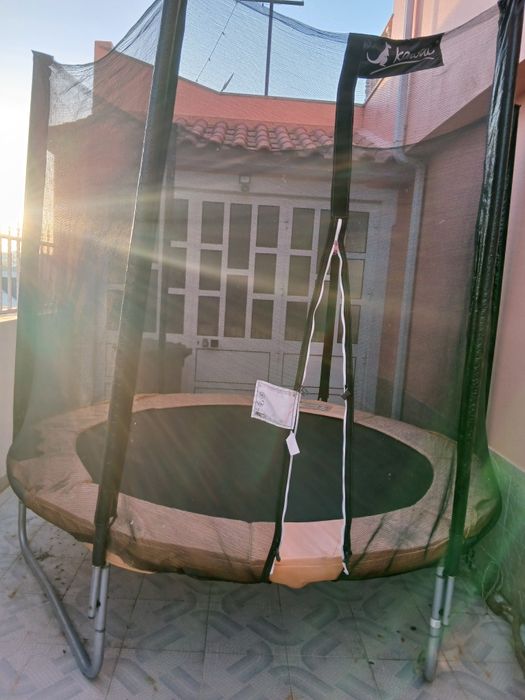 trampolim 240cm.