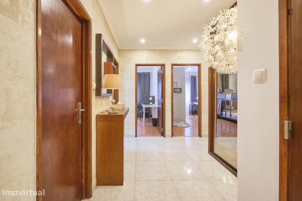 Cama - localizado em Lisbon