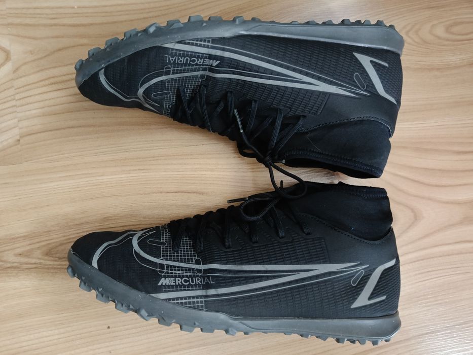 Sprzedam torfy Nike Mercurial rozm 44 dla wkl ok 26,5 cm