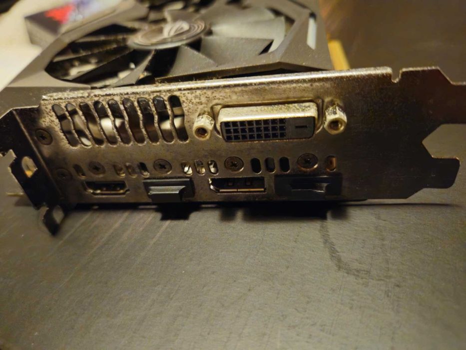 ASUS ROG Strix GTX 1070 8GB – Placa Gráfica com Caixa Original64740759332353123