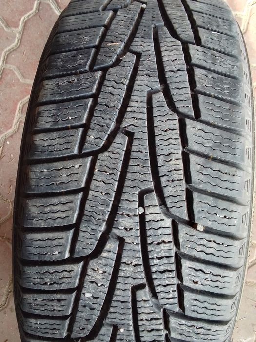 1 Opona zimowa 215/55r16 KUMHO 7mm
