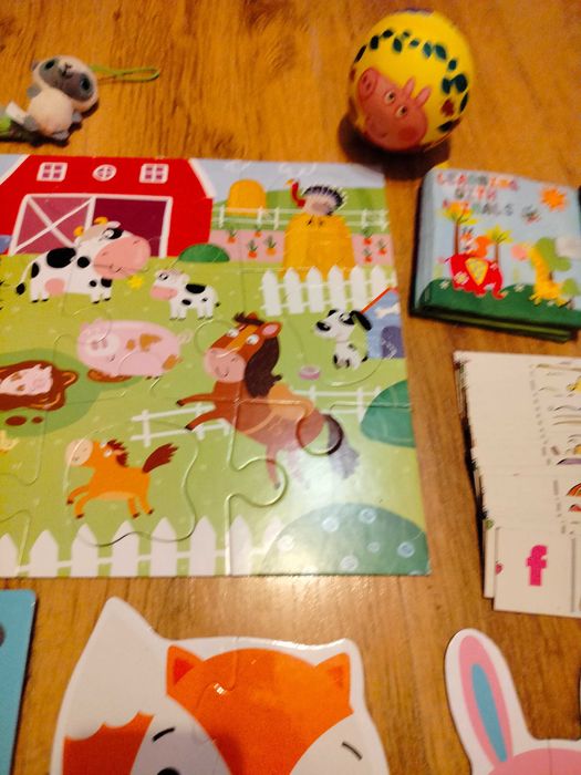 Zestaw zabawek edukacyjnych dla dziecka