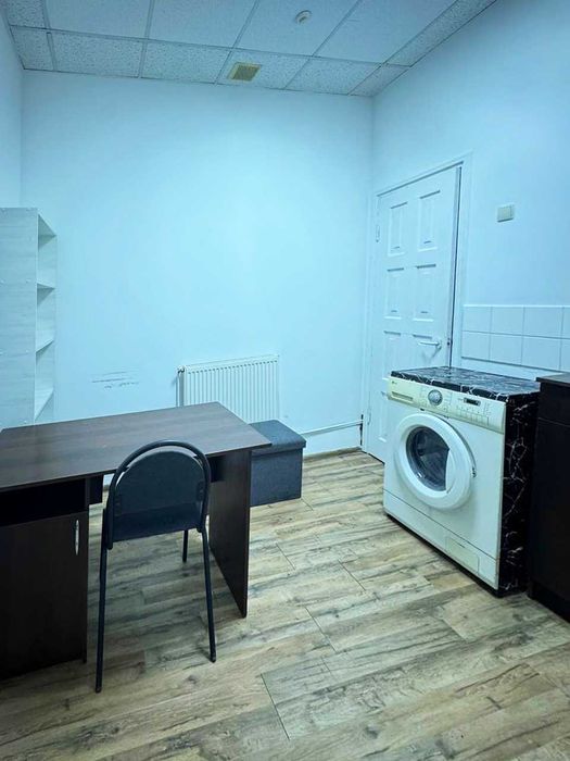 Діючий бізнес ǀ Салон краси - Перукарня з меблями, центр, Чорновола