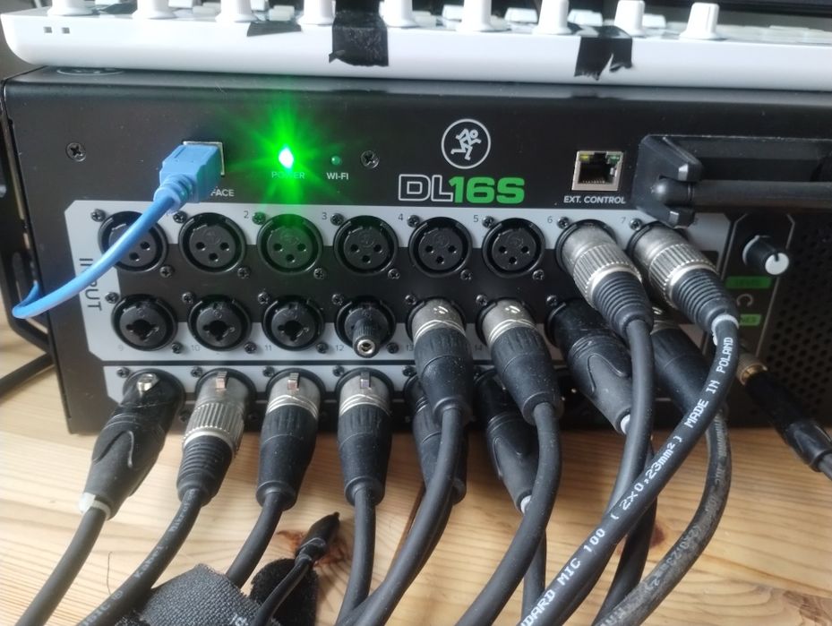 Mackie DL16S mikser pro audio (jak Behringer XR18 czy Soundcraft Ui16)