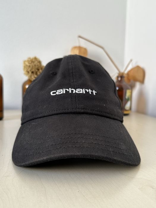Чорна кепка Carhartt