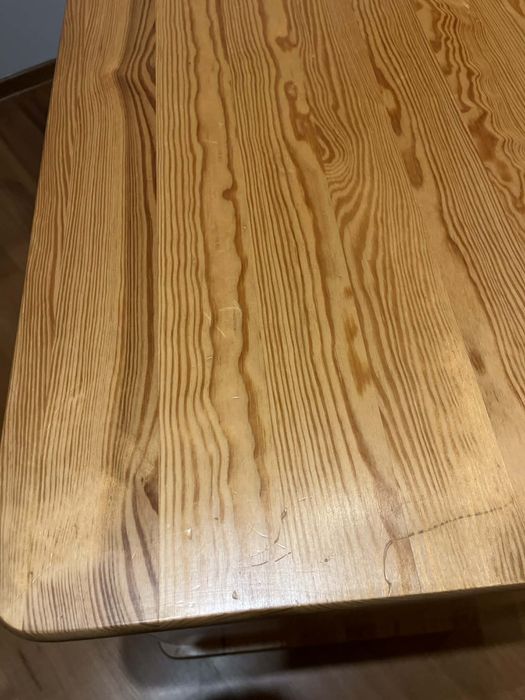 Biurko sosnowe..