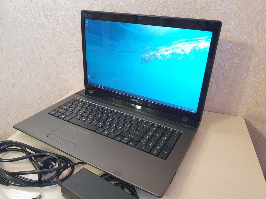 Ноутбук Acer Aspire 7750 з великим єкраном 17.3 дюйма ,650 Gb