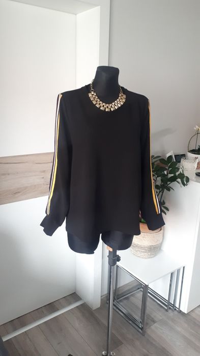 Pudełkowa bluza z lampasami 40