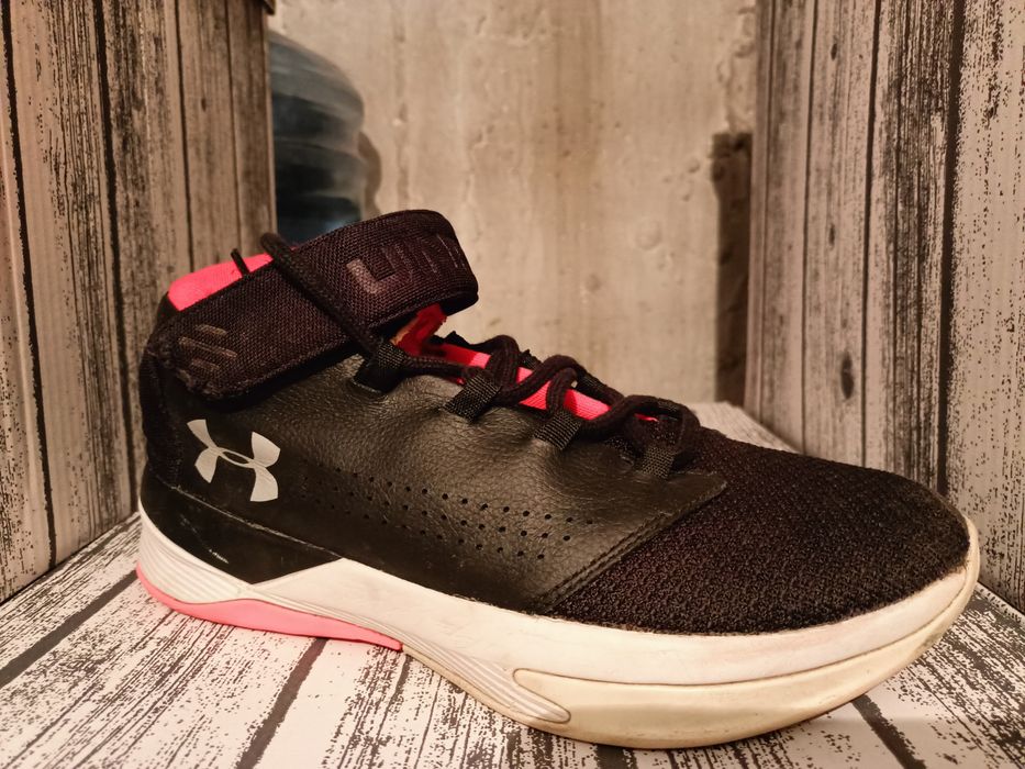 Chłopięce buty do koszykówki NWT Under Armour Get B Zee DWIE PARY oryg