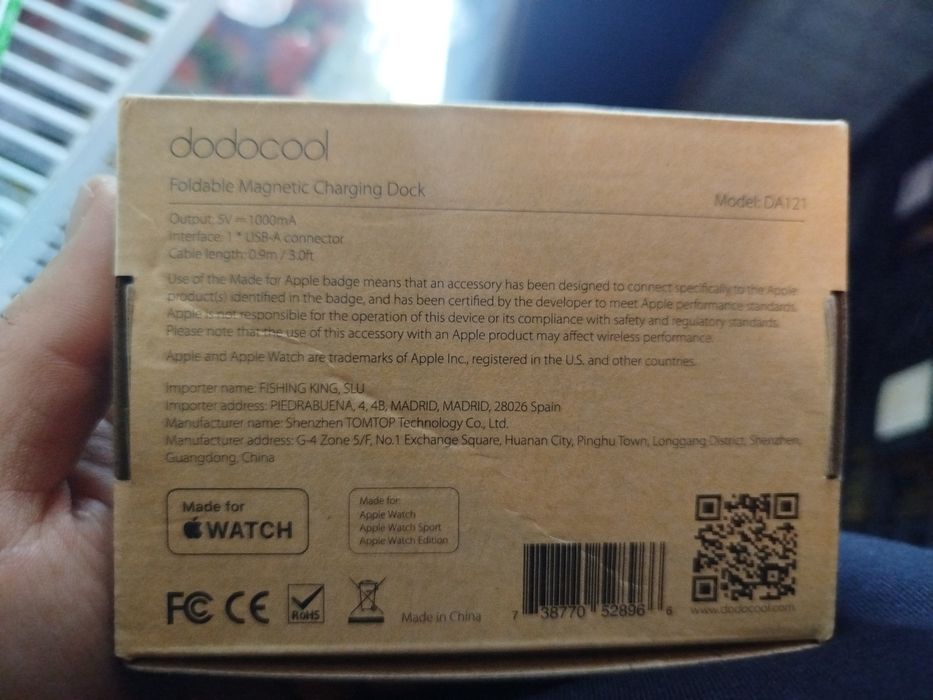 Suporte de carregamento magnético de Apple Watch sem fios.