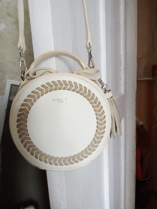 Продам  сумки кожаные и до.